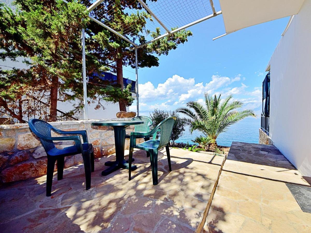 Holiday Home Tina - Hvr501 By Interhome Gdinj ภายนอก รูปภาพ